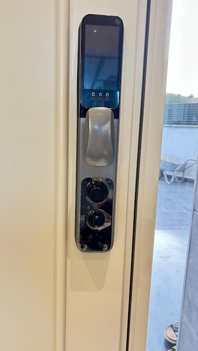 Tugay Yolu Çilingir Kale Kilit Servisi - Resim 1